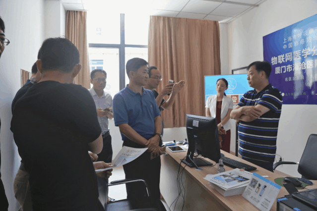 说明: //mmbiz.qpic.cn/mmbiz_gif/GKia7CMCBxibPnIKynalaGTlydU9YLnSZs2ns21VVOCOM2iabE7p56aWF9UiarkEpwtT8PUqhpGoK9r3l8c6CIrpjQ/640?wx_fmt=gif&tp=webp&wxfrom=5&wx_lazy=1